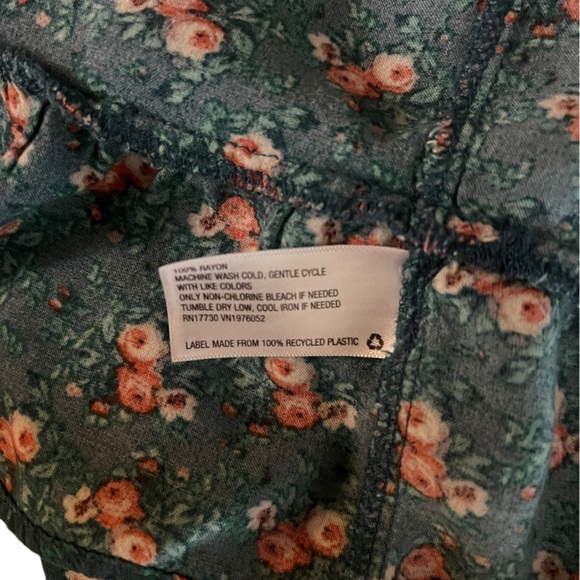 Xhilaration Floral Sundress - Picture 7 of 7